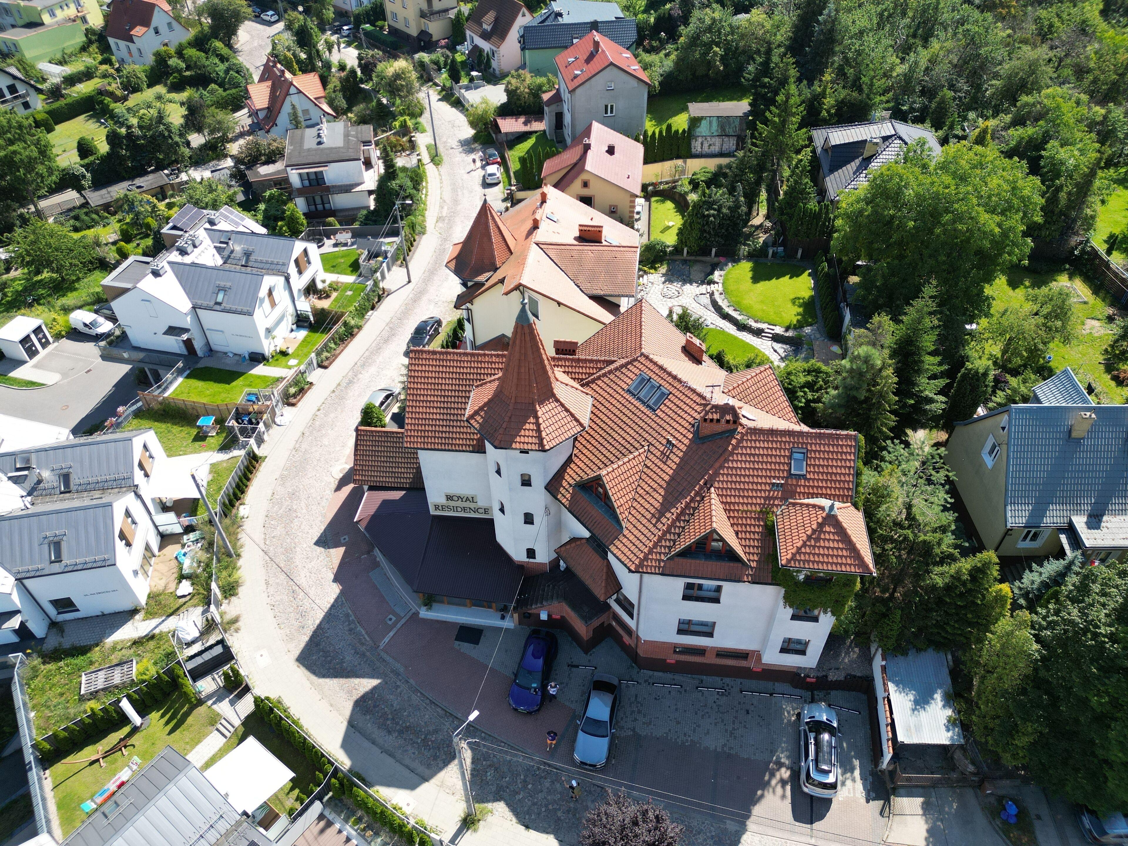 Royal Residence — Photos 1